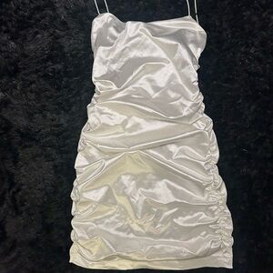 Backless mini dress 🤍